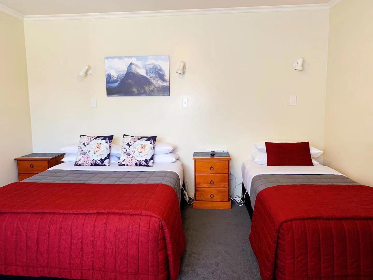 Amber Court Motel Te Anau Eksteriør bilde