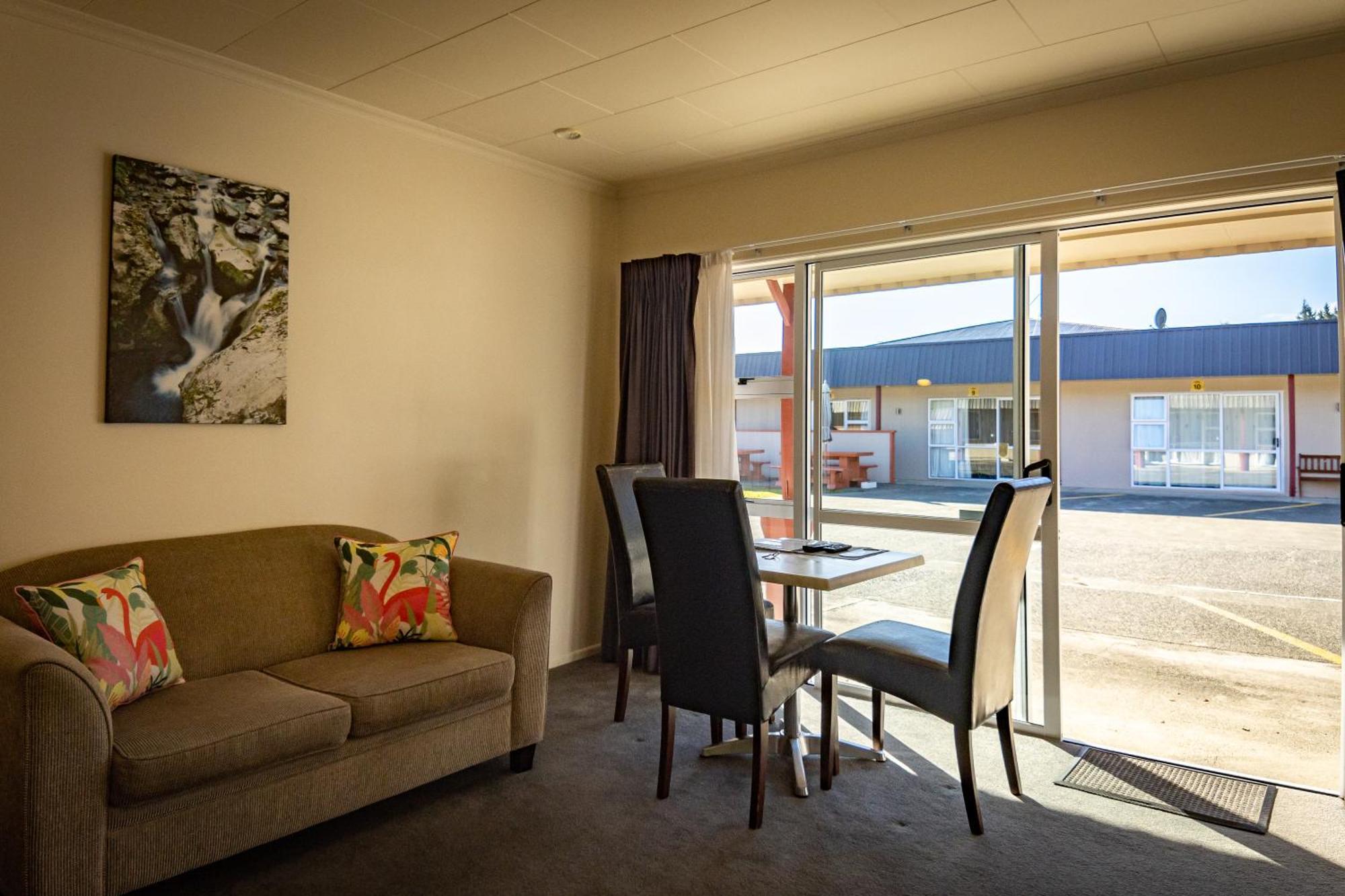 Amber Court Motel Te Anau Eksteriør bilde